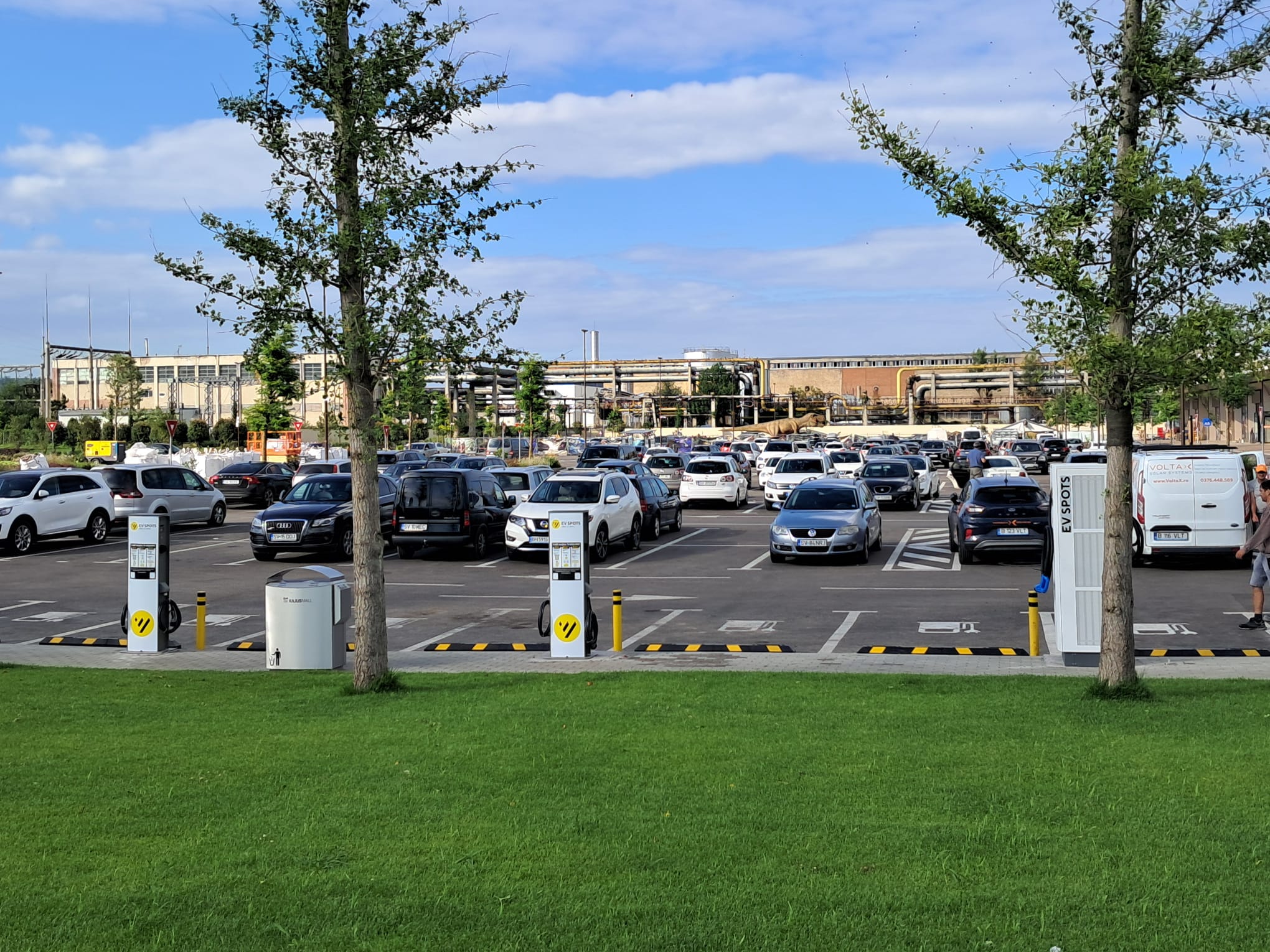 Punct EV SPOTS Express: Stații de încărcare electrice Iulius Mall – Suceava
